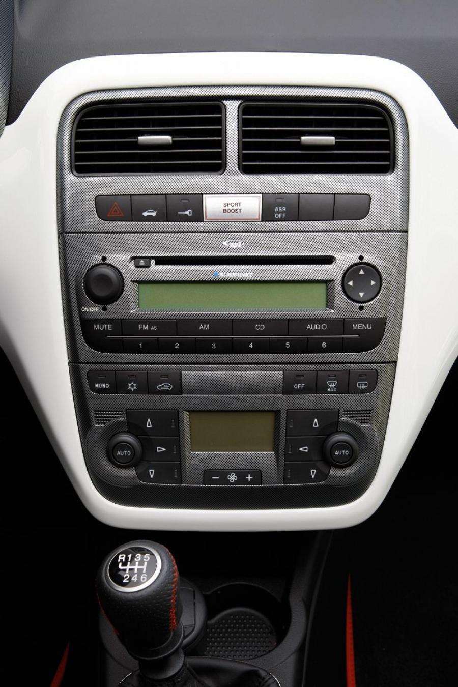  Fiat Grande Punto Abarth 2007 года  (фото 14 из 67)
